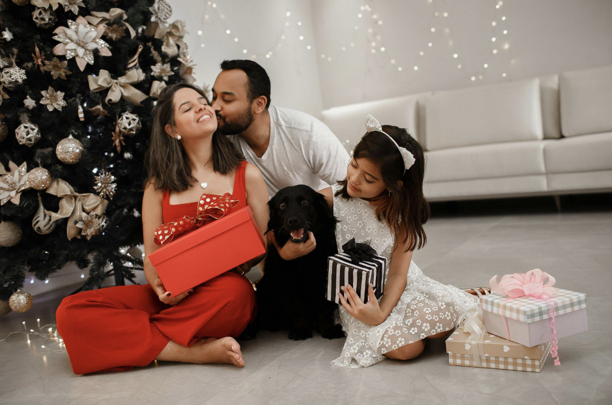 Choosing the Perfect 9-Foot Christmas Tree